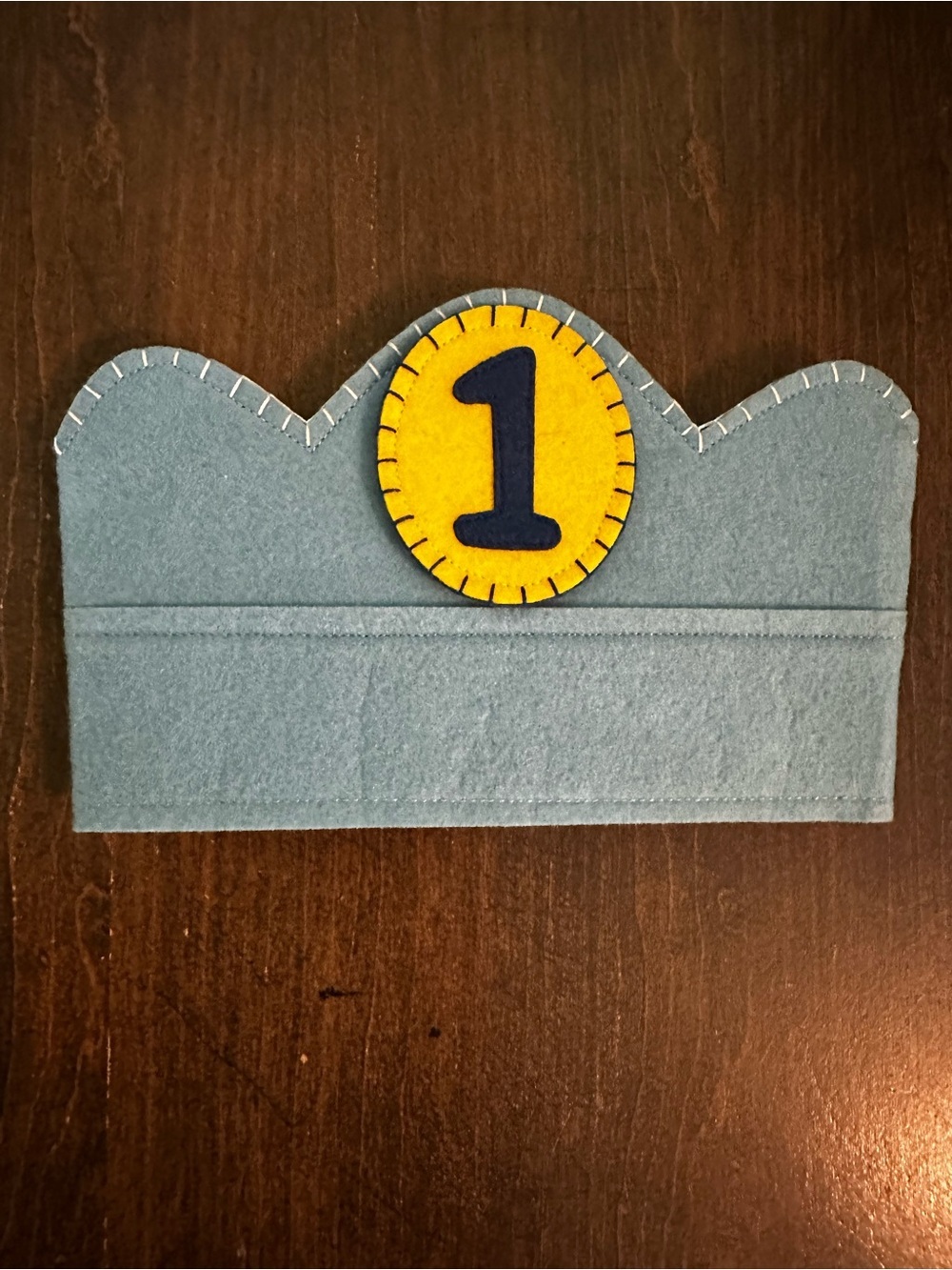 NWOT Kids Felt Birthday Crown with Number 1 - Blue and Yellow